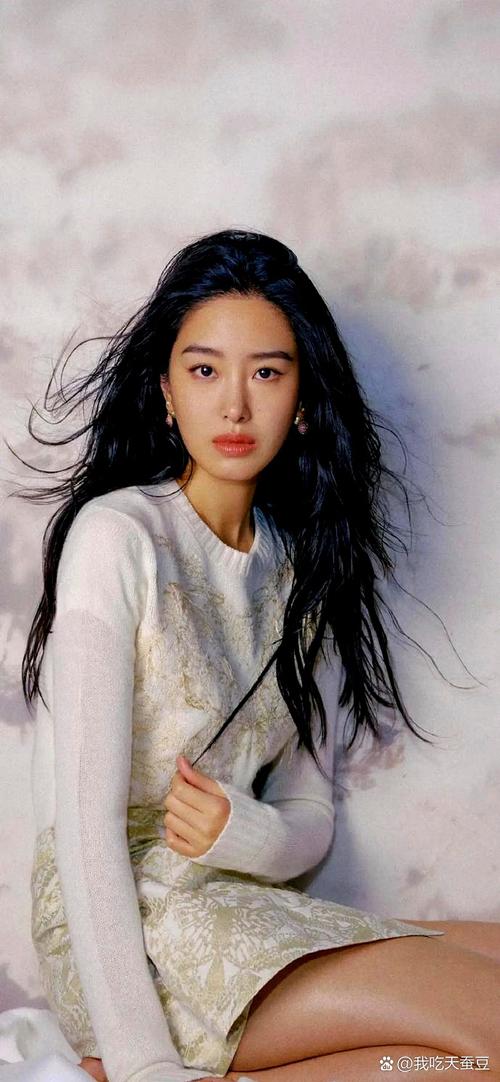 杨采钰新恋情疑曝光,杨采钰新恋情曝光视频